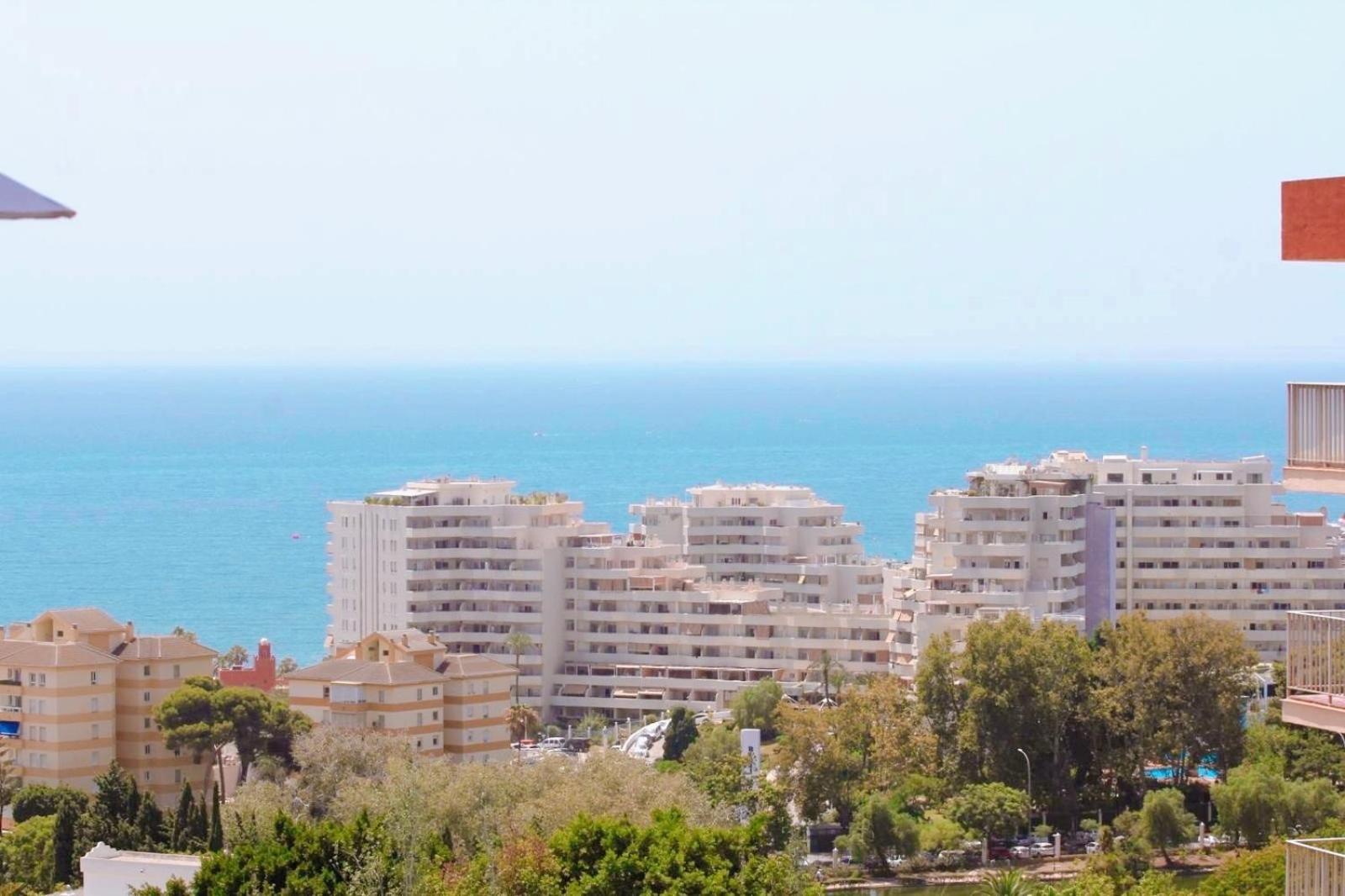 Bythewave Apartments Бенальмадена Екстер'єр фото