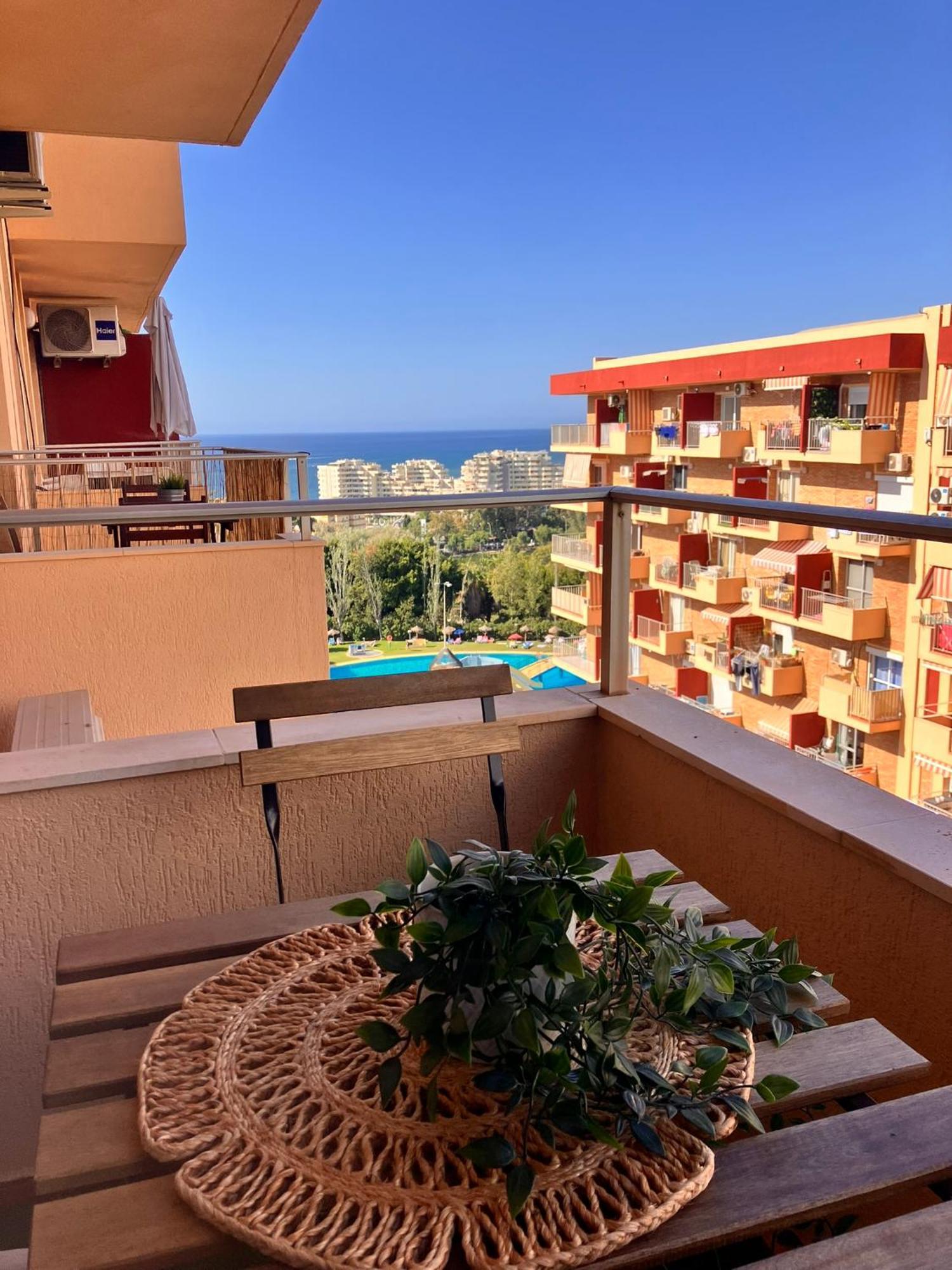 Bythewave Apartments Бенальмадена Екстер'єр фото